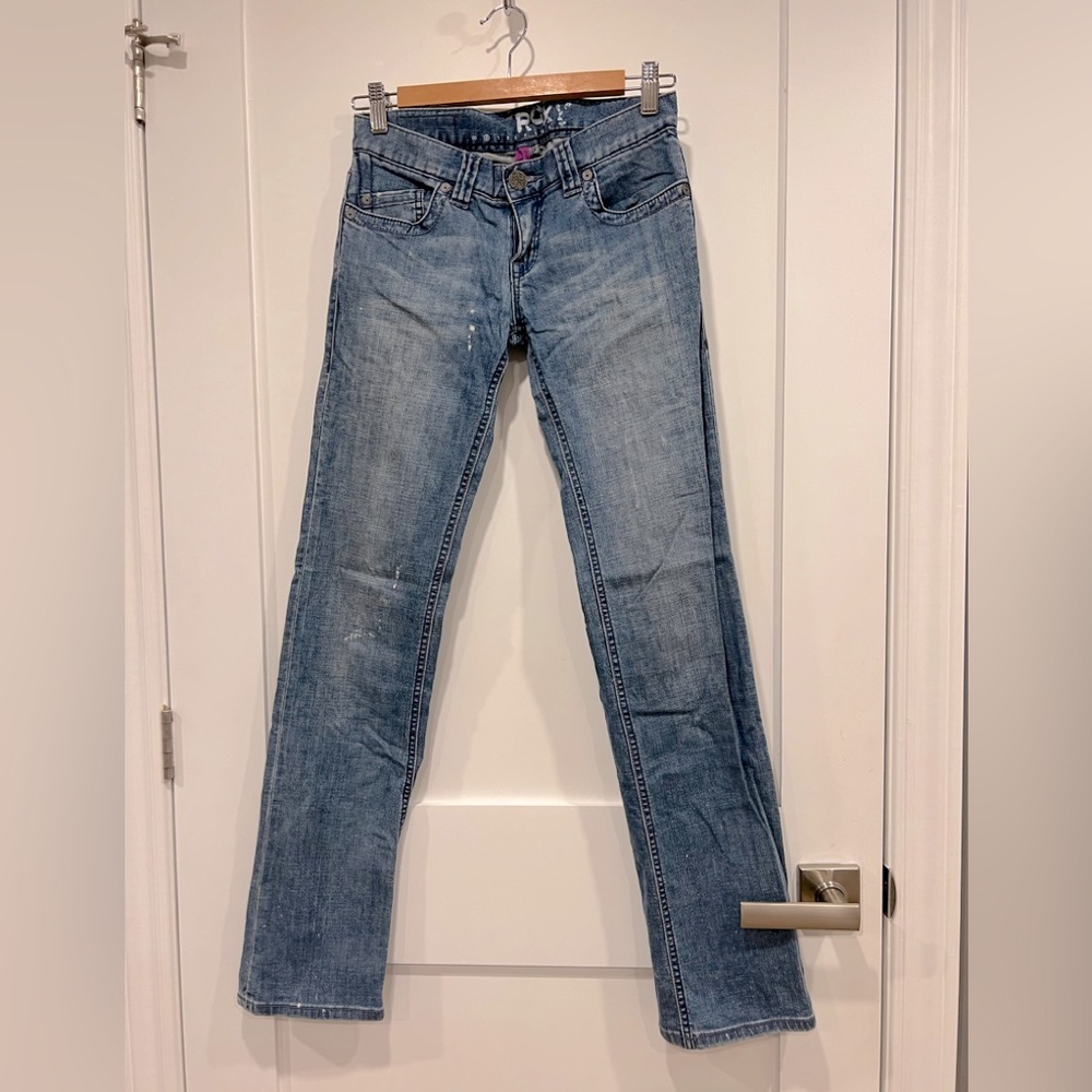 Low rise Roxy jeans, brand distressed, straight leg